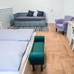 Masarykova 37 Guest house 3*