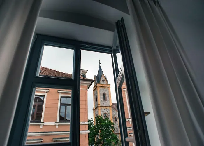 Masarykova 37 Guest house 3*